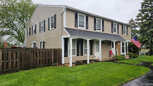 61 Springwood Dr, Webster, NY, 14580-2811 | Card Image