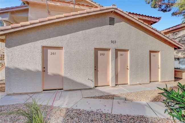 UNIT-202 - 913 Sulphur Springs Ln, Condo with 2 bedrooms, 2 bathrooms and null parking in Las Vegas NV | Image 33