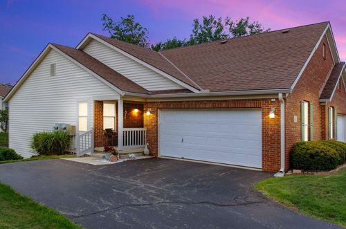 4521 White Leaf Way, Columbus, OH, 43228-6447 | Card Image