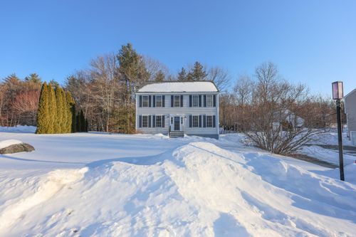 3 Pine Bluff, Derry, NH, 03038 | Card Image