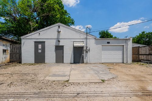 2905 Bryan Ave, Fort Worth, TX, 76104-6714 | Card Image
