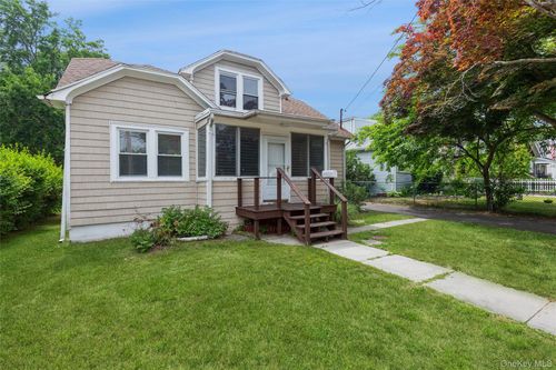 23 S Summit Ave, Patchogue, NY, 11772-3210 | Card Image