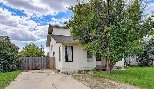 9449 69 Ave, Grande Prairie, AB, T8V5W6 | Card Image