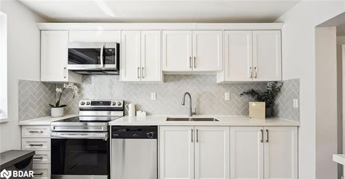 20-6855 Glen Erin Dr, Mississauga, ON, L5N1P6 | Card Image