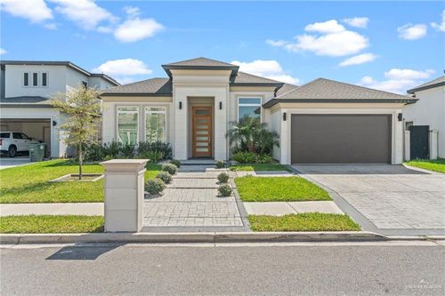 2214 E 6th Street E, Mission, TX, 78572 | Card Image