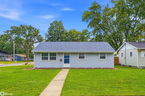 1101 Lynnwood Dr, Burlington, IA, 52601-3410 | Card Image