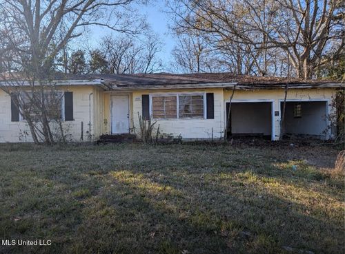 949 Terrace Ave, Jackson, MS, 39209-6832 | Card Image