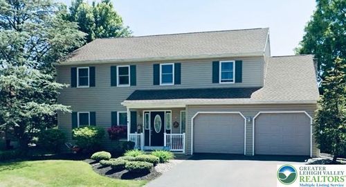 6424 Larch Ln, MACUNGIE, PA, 18062-9384 | Card Image