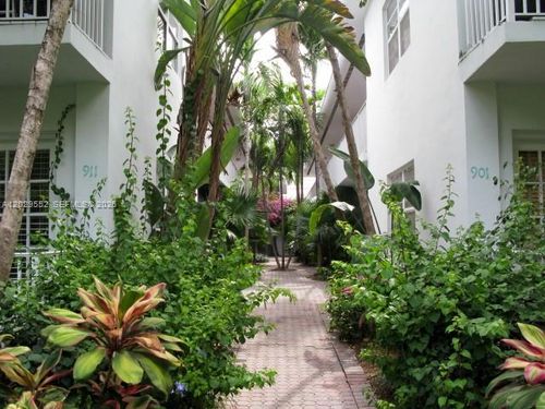 206-911 Meridian Ave, Miami Beach, FL, 33139 | Card Image