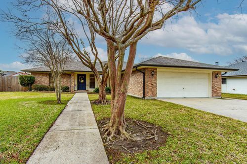 210 Tiger Tail Rd, Houma, LA, 70360-6023 | Card Image