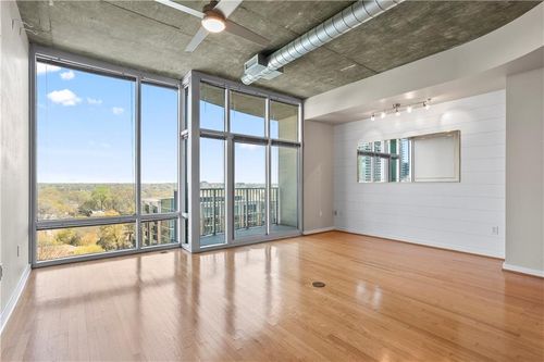 1136-923 Peachtree St Ne, Atlanta, GA, 30309-4487 | Card Image
