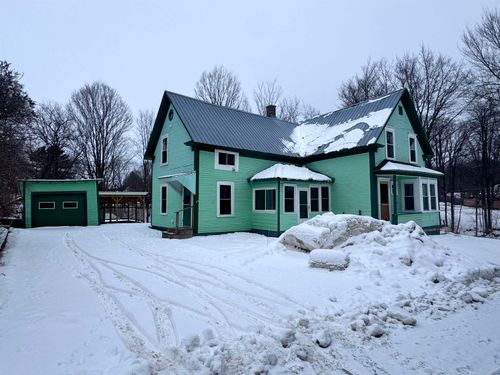 99 Northern Ave, Newport, VT, 05855-5320 | Card Image