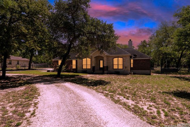 162 Champions Blvd, House other with 3 bedrooms, 2 bathrooms and null parking in La Vernia TX | Image 5