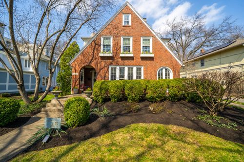 2188 Bryden Rd, Bexley, OH, 43209-1670 | Card Image