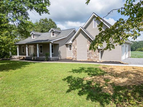 96 West Rd, Warne, NC, 28909-8754 | Card Image