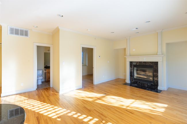 APT-1 - 2203 N Carroll Ave, Townhouse with 3 bedrooms, 3 bathrooms and null parking in Dallas TX | Image 4
