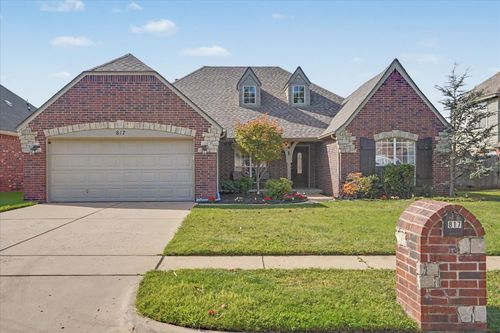 817 Granger St, Broken Arrow, OK, 74012-8459 | Card Image