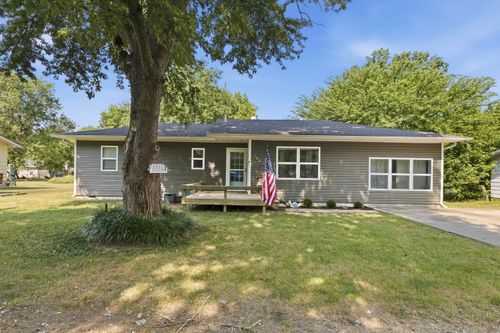 102 Greenfield Cir, Seneca, MO, 64865-9292 | Card Image