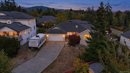 6851 Banner Rd, Sooke, BC, V9Z0L8 | Card Image