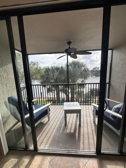 2040-22 Royal Palm Way, Boca Raton, FL, 33432-7877 | Card Image