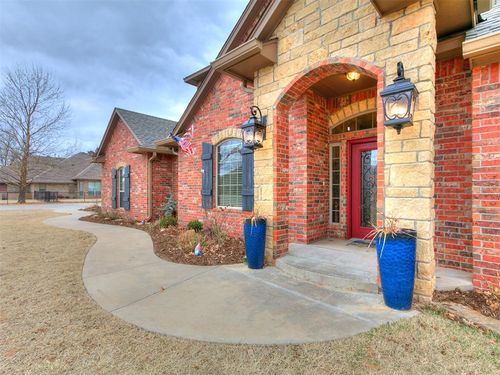 4605 Pikeys Trl, Tuttle, OK, 73089-5608 | Card Image