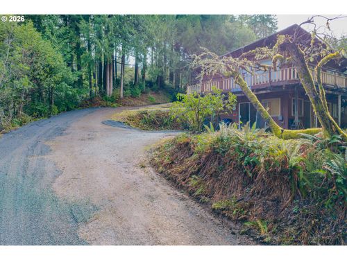 94448 Shelley Ln, Coquille, OR, 97423-8517 | Card Image