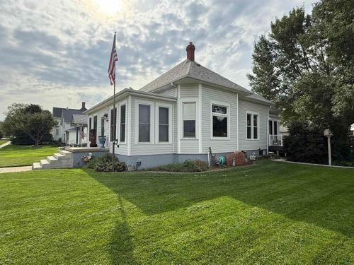 400 Reed St, Akron, IA, 51001-7742 | Card Image