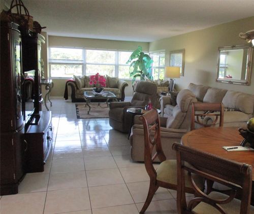 210-9541 Sunrise Lakes Blvd, Sunrise, FL, 33322-6124 | Card Image