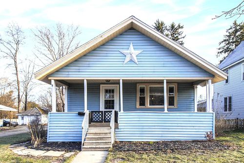 122 W State St, Scottville, MI, 49454-1136 | Card Image