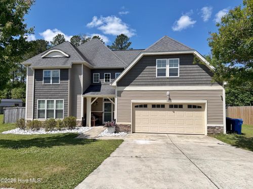 703 Stagecoach Dr, Jacksonville, NC, 28546-8680 | Card Image