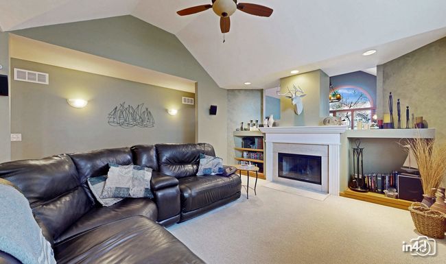 2232 Durand Dr, Townhouse with 2 bedrooms, 2 bathrooms and 2 parking in Downers Grove IL | Image 5