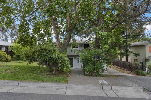 656 E K Street, Benicia, CA, 94510 | Card Image