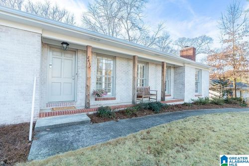 2437 Old Briar Trl, HOOVER, AL, 35226-1526 | Card Image