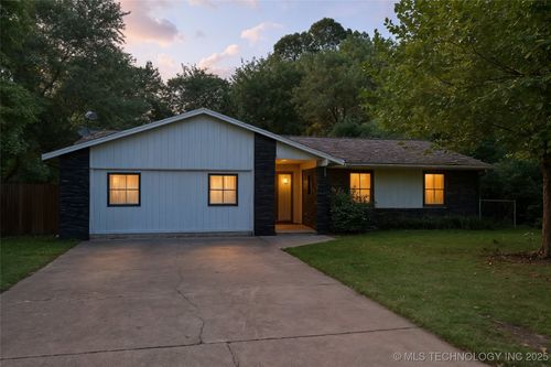 28489 E 139th St S, Coweta, OK, 74429-7535 | Card Image