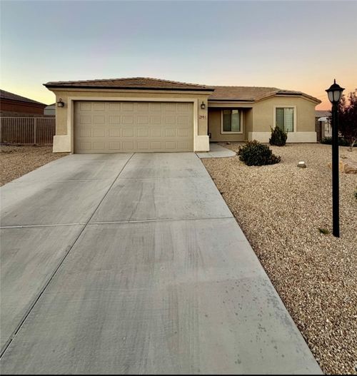 2991 E Estrella Vista, Kingman, AZ, 86409 | Card Image