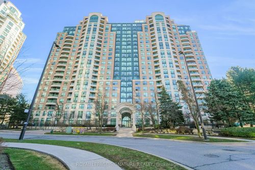 717-23 Lorraine Drive, North York, ON, M2N6Z6 | Card Image