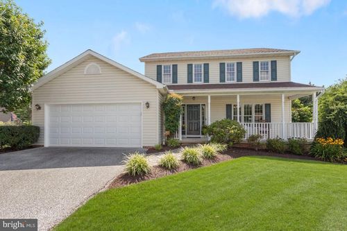 3 Wheaton Dr, LITTLESTOWN, PA, 17340-1352 | Card Image