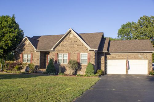 300 Sycamore Ln, Mc Kenzie, TN, 38201-8481 | Card Image