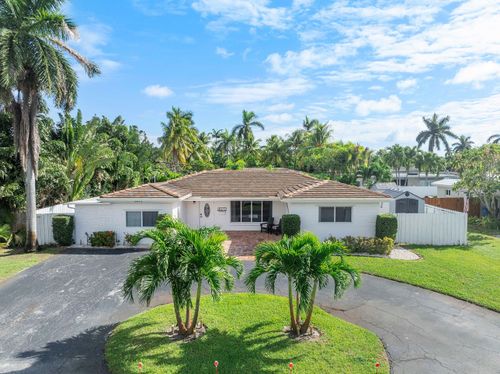 4070 Ne 15th Ave, Oakland Park, FL, 33334-4643 | Card Image