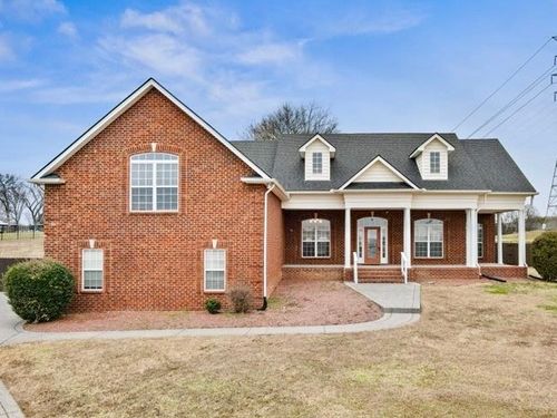 927 Westbrook Dr, Gallatin, TN, 37066-4567 | Card Image