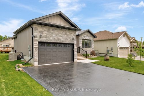 12 Conger Dr, Wellington, ON, K0K3L0 | Card Image