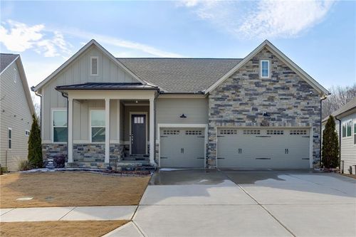 7032 Cottage Grove Dr, Flowery Branch, GA, 30542-7632 | Card Image