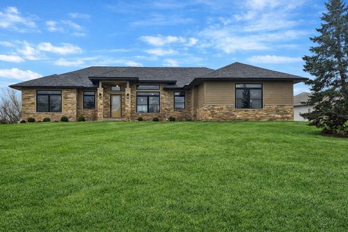 1979 Red Oak Ln, Spring Grove, IL, 60081-7915 | Card Image