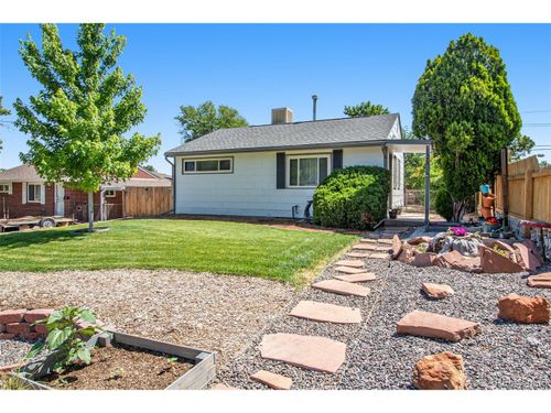 1570 S Shoshone St, Denver, CO, 80223 | Card Image