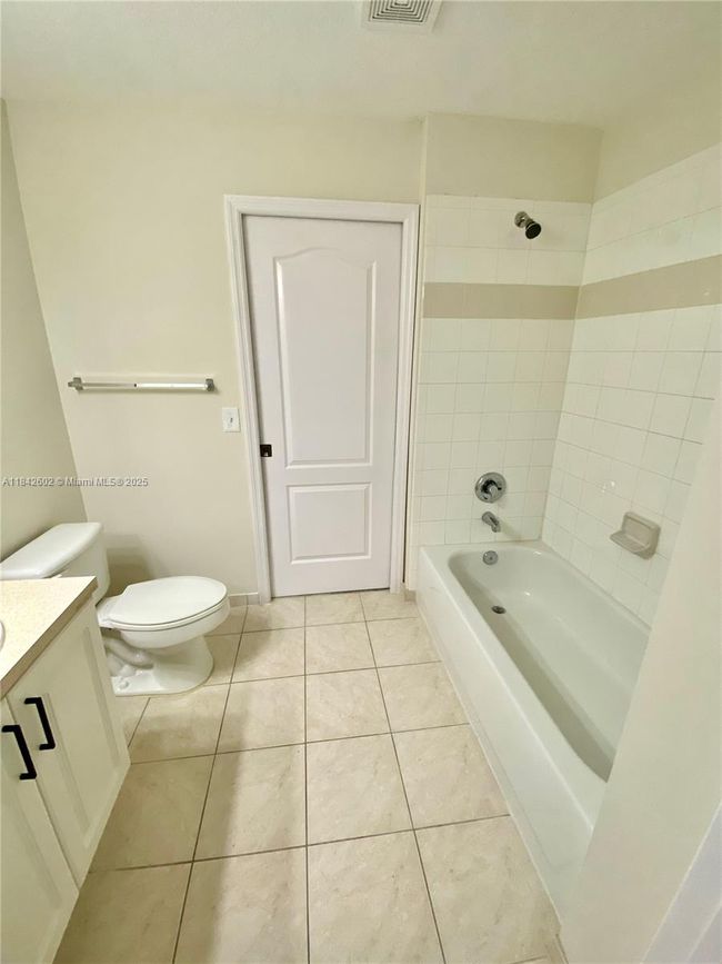 APT-305 - 11032 Legacy Dr, Condo with 2 bedrooms, 2 bathrooms and null parking in Palm Beach Gardens FL | Image 26