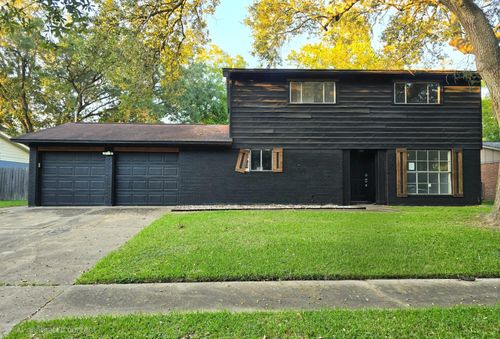 2009 Sandlewood Dr, Bay City, TX, 77414-7715 | Card Image