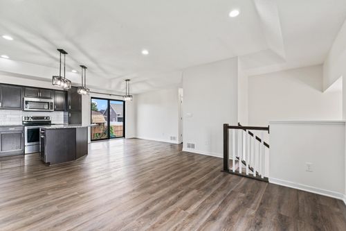 1403 2nd St Nw, Kasson, MN, 55944-1726 | Card Image