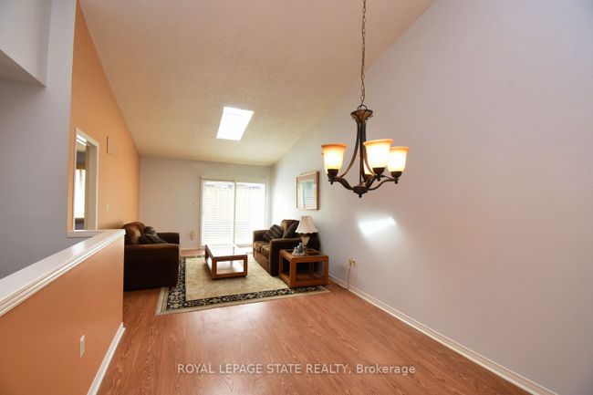 9 - 60 Rice Ave, Condo with 2 bedrooms, 1 bathrooms and 4 parking in Hamilton ON | Image 5