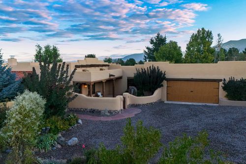 1456 Santa Cruz, Taos, NM, 87571 | Card Image