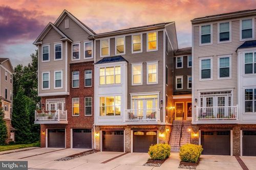 42175 Canary Grass Sq, ALDIE, VA, 20105-5702 | Card Image